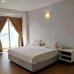 Akar Beach Resort